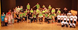 50 Kinder und Jugendliche Musikanten und Tänzer bei „Jugend musiziert“ am 24.06.2012 in der WaldHalla.
